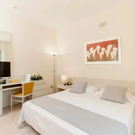Ξενοδοχείο Baia D'argento 4*