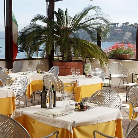 Baia D'argento Ξενοδοχείο 4*